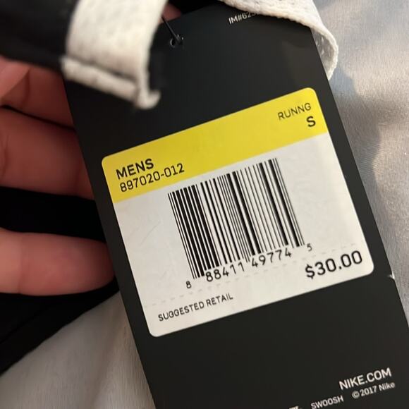 Mislabeled Nike dri-fit running shorts. Really kids small NWT - Picture 3 of 4